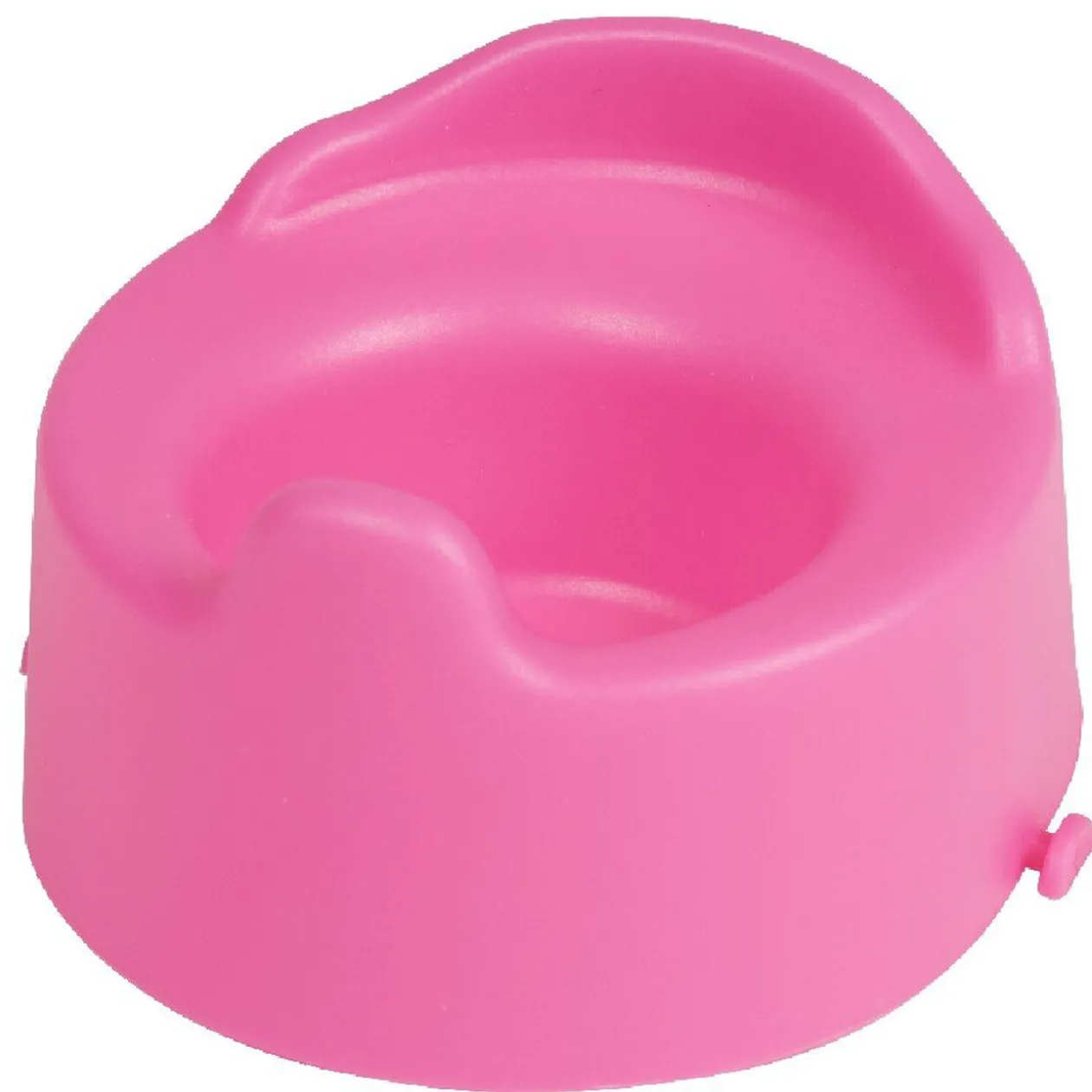 Bébé joli poupon dans un trotteur