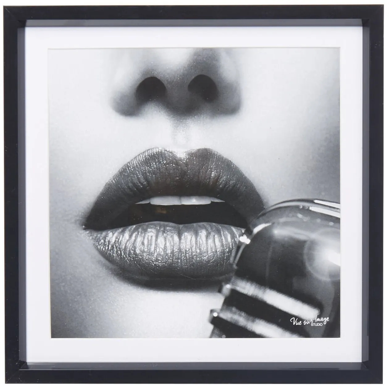 Cadre déco visage de femme avec bouche noir et blanc