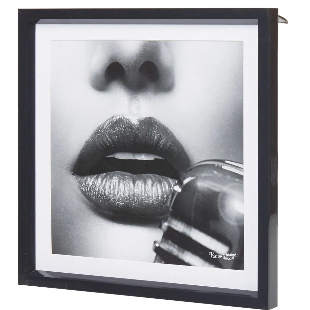 Cadre déco visage de femme avec bouche noir et blanc