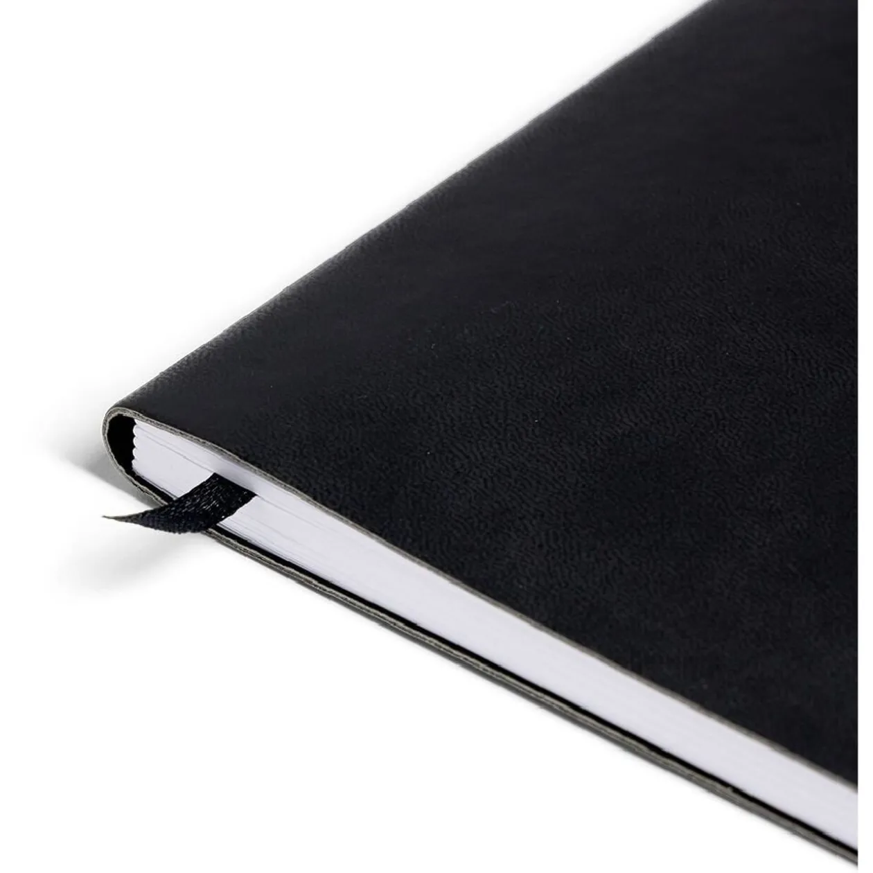 Carnet A5 noir mat à lignes 160 pages 15x21cm