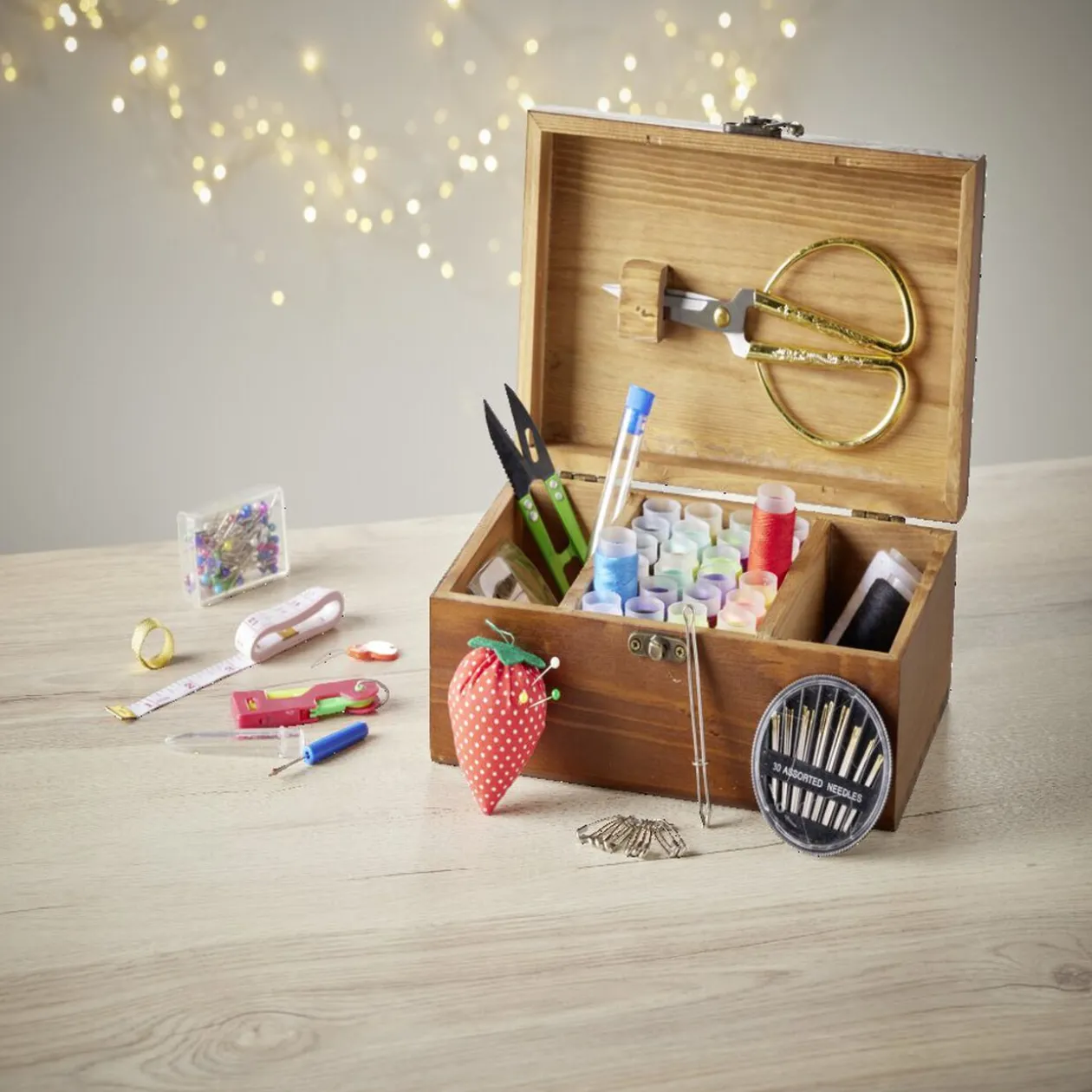 Coffret de couture en bois avec accessoires 21x13xH9cm