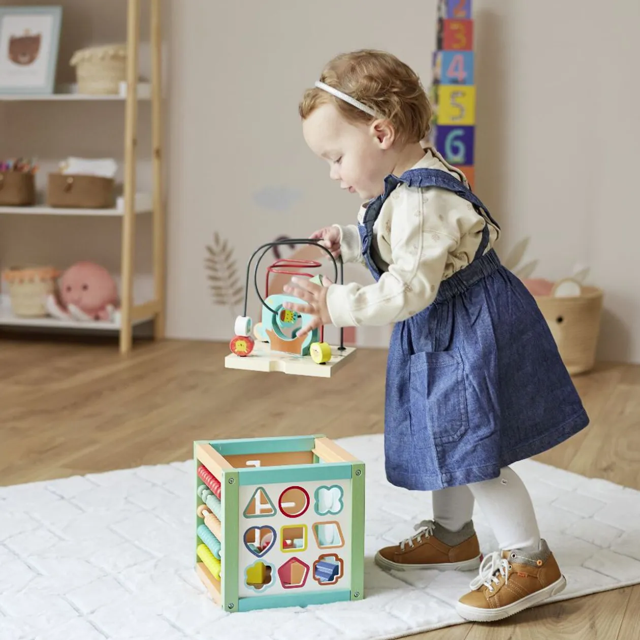 Cube d'activités 5-en-1 en bois