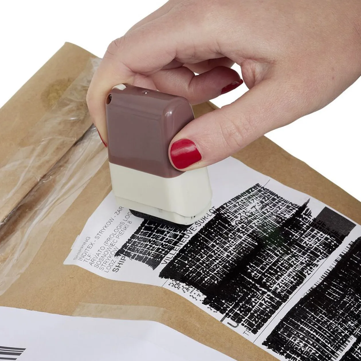 Effaceur d'adresse 2-en-1 ouvre colis et courrier