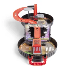 Ensemble garage et son véhicule