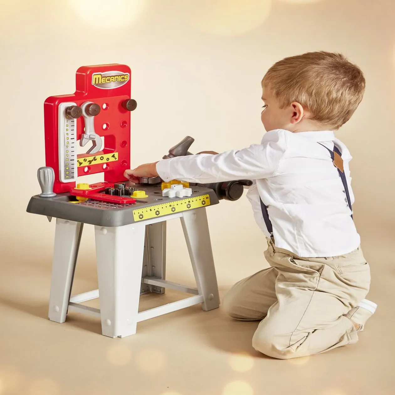 Etabli bricolage enfant avec 19 accessoires