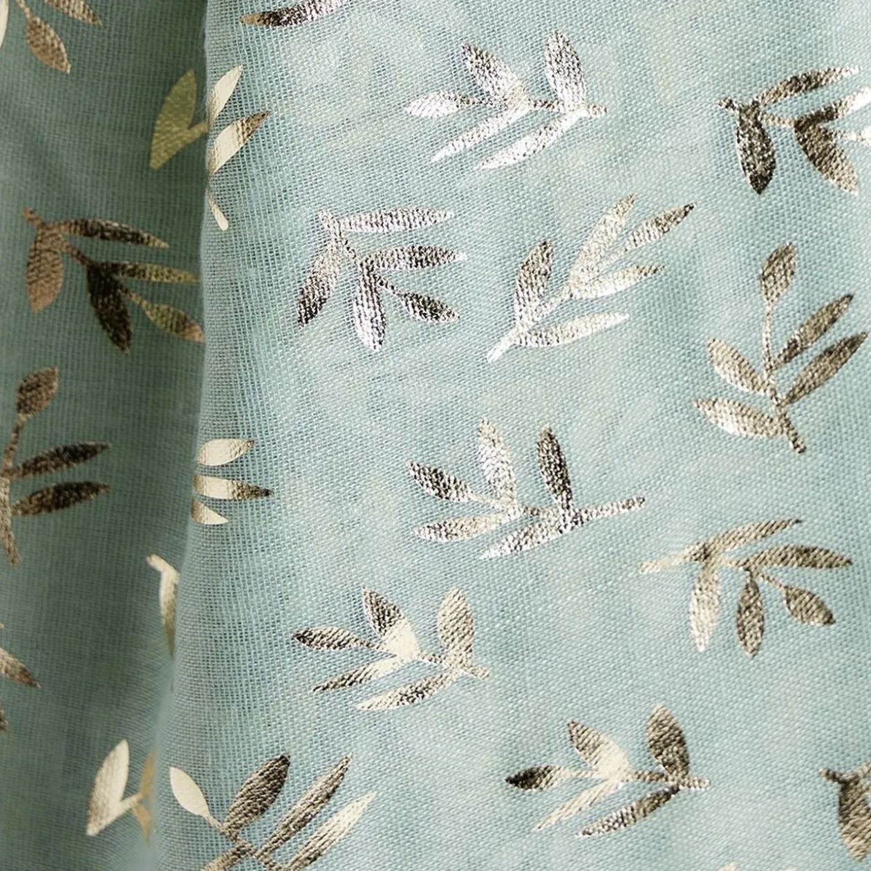Foulard vert clair imprimé feuille dorée