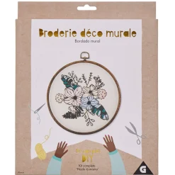 Kit broderie murale à confectionner motif fleurs