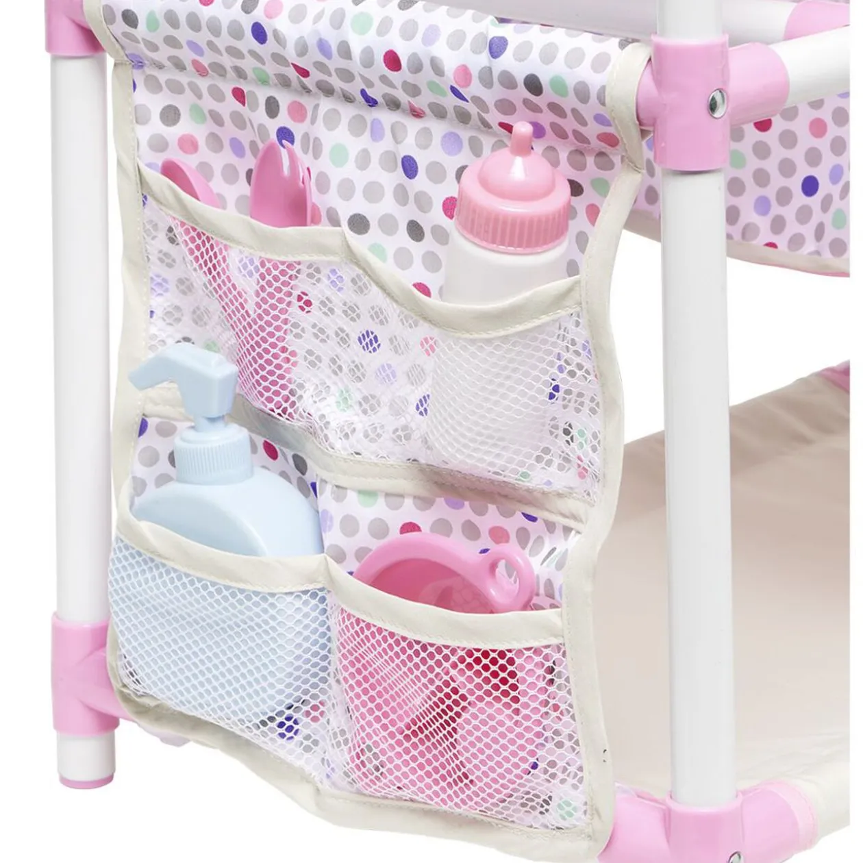 Nurserie avec poupon et accessoires enfant