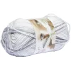 Pelote de fil à tricoter gris chiné clair