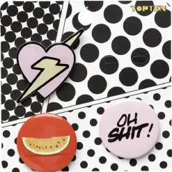 Pin's métal rond design fantaisie x3