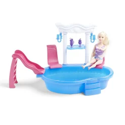 Poupée Elly avec accessoires piscine