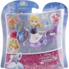 Poupée princesse disney et accessoires