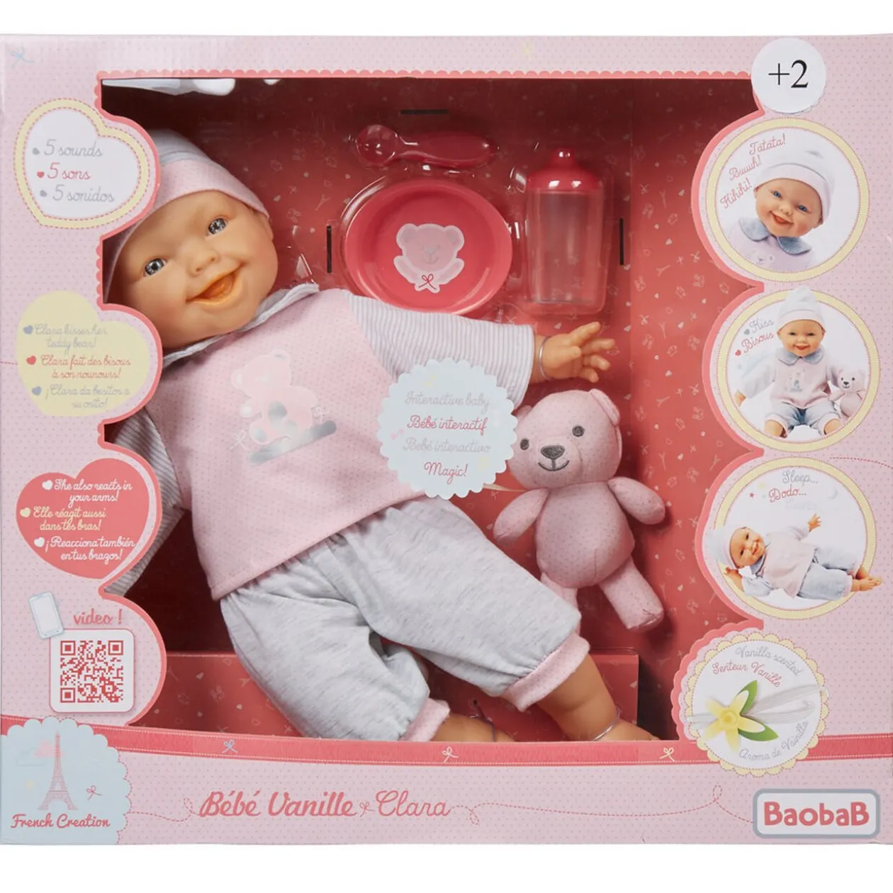 Poupon intéractif Clara fait des bisous