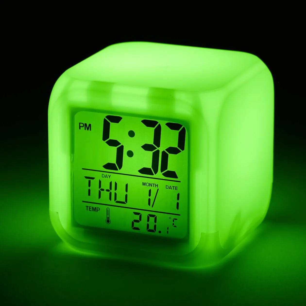 Réveil cube LED multicolore à piles 7,8x7,8x7,8cm