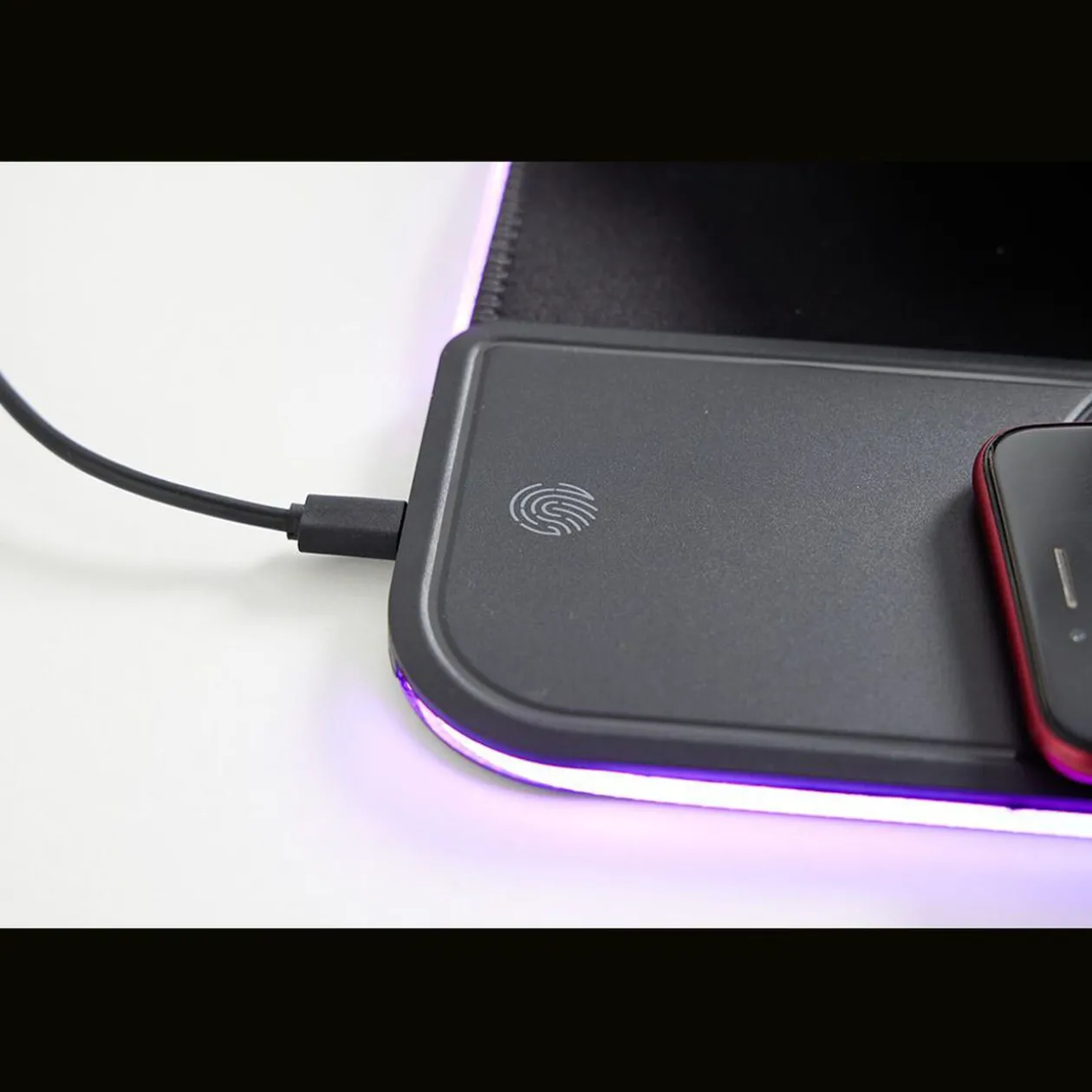 Tapis de souris lumineux avec chargeur induction 80x30cm