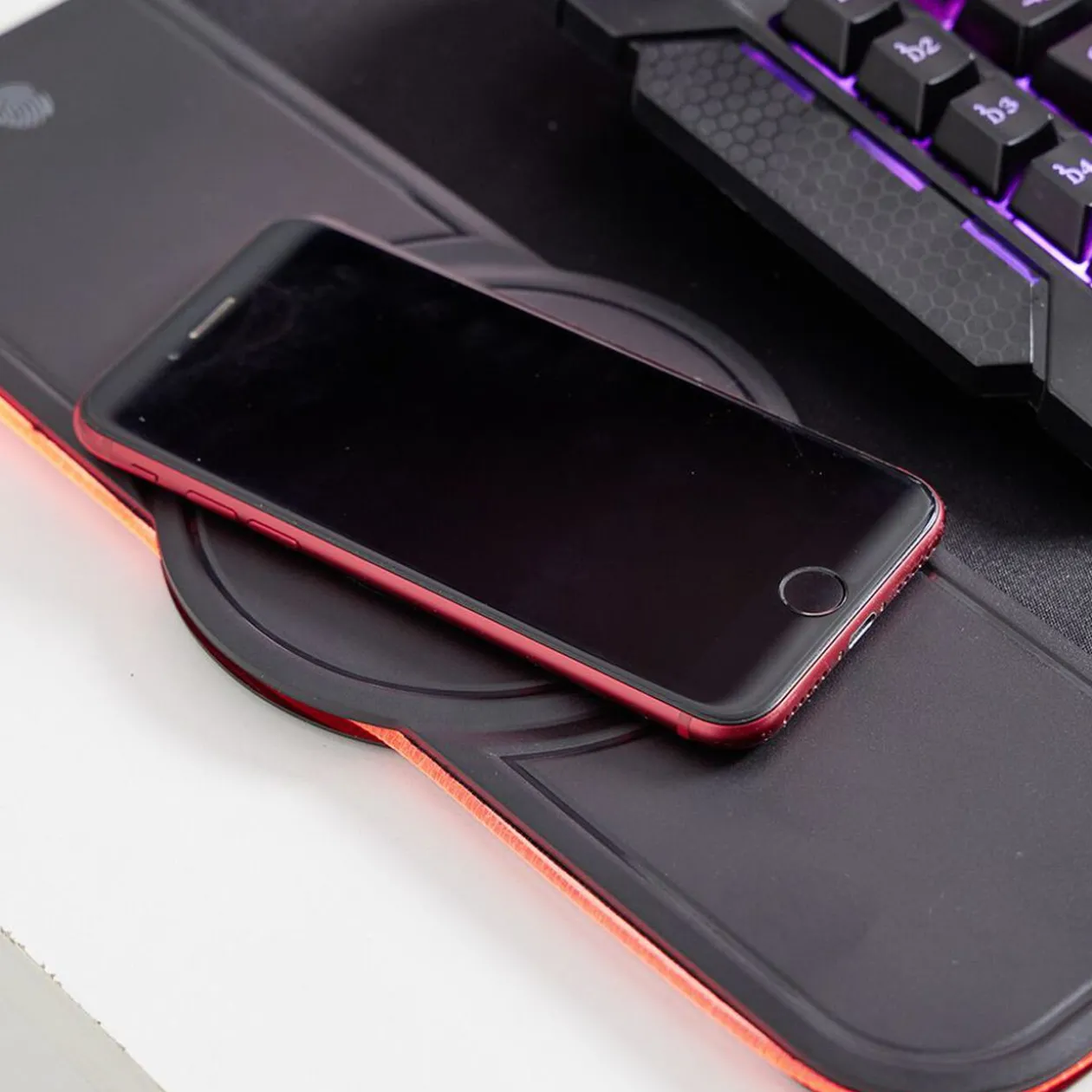 Tapis de souris lumineux avec chargeur induction 80x30cm